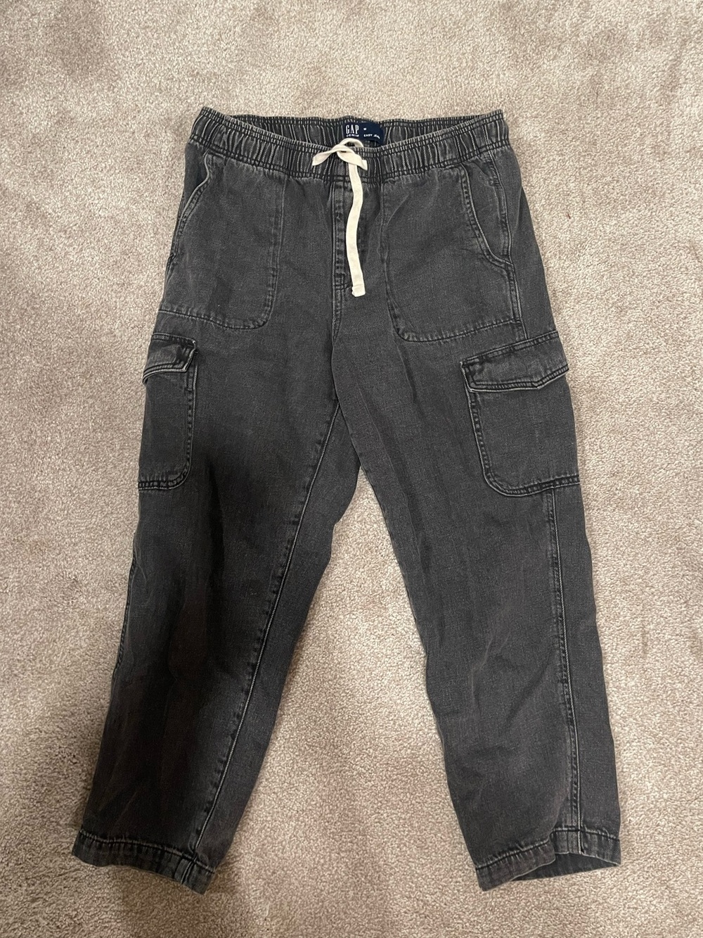 GAP Women’s Washed Black Cargo Pants